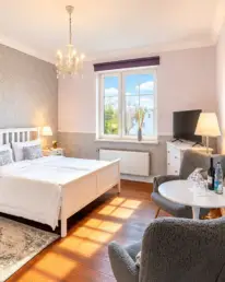 Zimmer #3 mit Landschaftsblick 1. OG, Boutique Hotel Villa-Wahnfried Thiessow Rügen