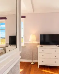 Zimmer #5 mit Meer- und Landschaftsblick 1. OG, Boutique Hotel Villa-Wahnfried Thiessow, Rügen 15 Zimmer #5 mit Meer- und Landschaftsblick 1. OG, Boutique Hotel Villa-Wahnfried Thiessow, Rügen