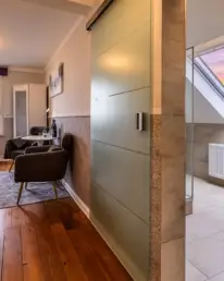 NEU eingerichtet mit Meerblick und traumhaften Sonnenuntergang - Zimmer 8 - Boutique Hotel Villa Wahnfried in Thiessow